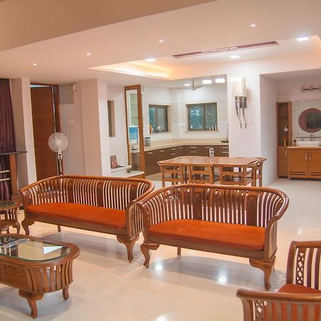Gulmohar - Luxurious Penthouse Family Rooms Колхапур Екстер'єр фото
