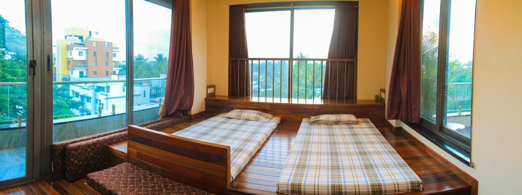 Gulmohar - Luxurious Penthouse Family Rooms Колхапур Екстер'єр фото