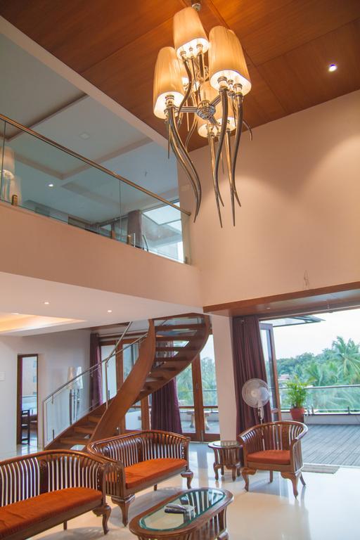 Gulmohar - Luxurious Penthouse Family Rooms Колхапур Екстер'єр фото