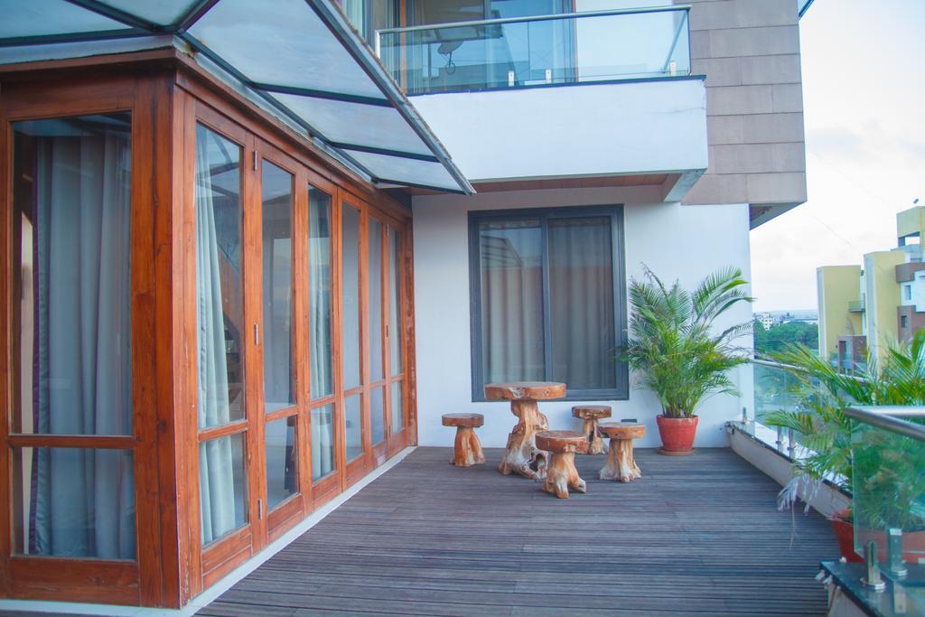 Gulmohar - Luxurious Penthouse Family Rooms Колхапур Екстер'єр фото