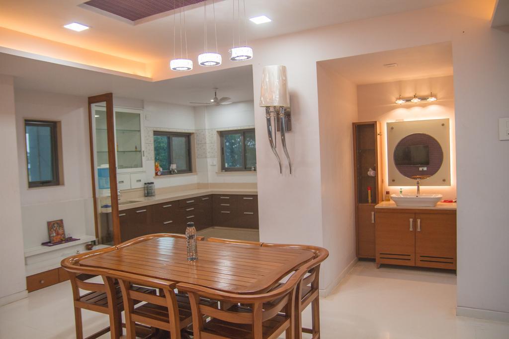 Gulmohar - Luxurious Penthouse Family Rooms Колхапур Екстер'єр фото
